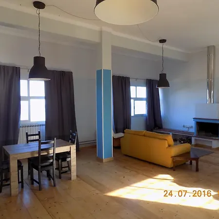 Casa Mirella Apartment *